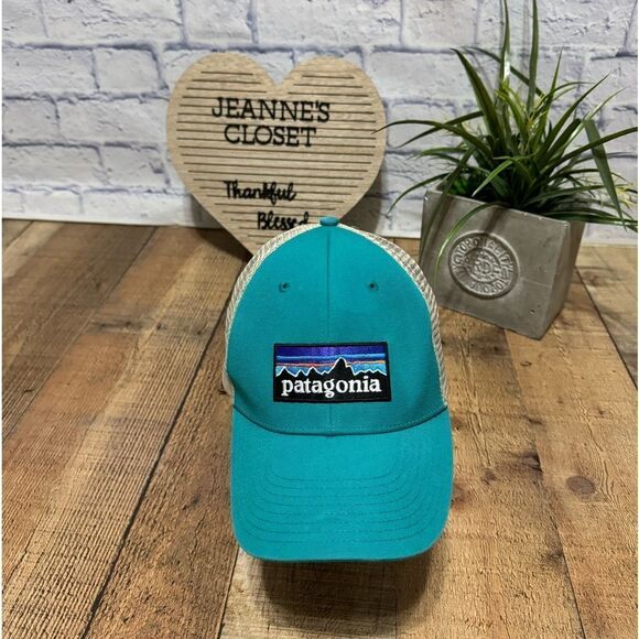 Patagonia P-6 Logo Hat green beige mesh back trucker cap adjustable snapback - Picture 1 of 7